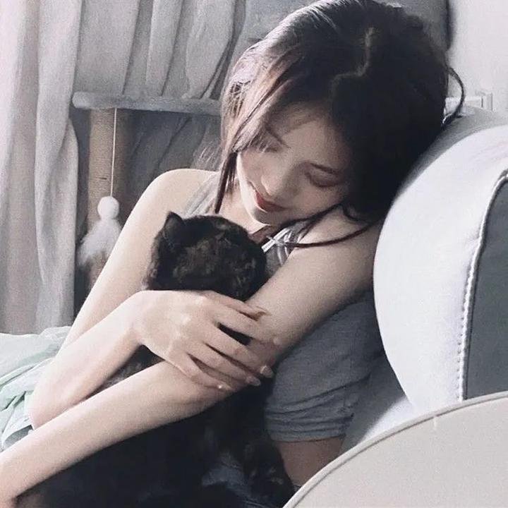 羽毛耳环 在线观看